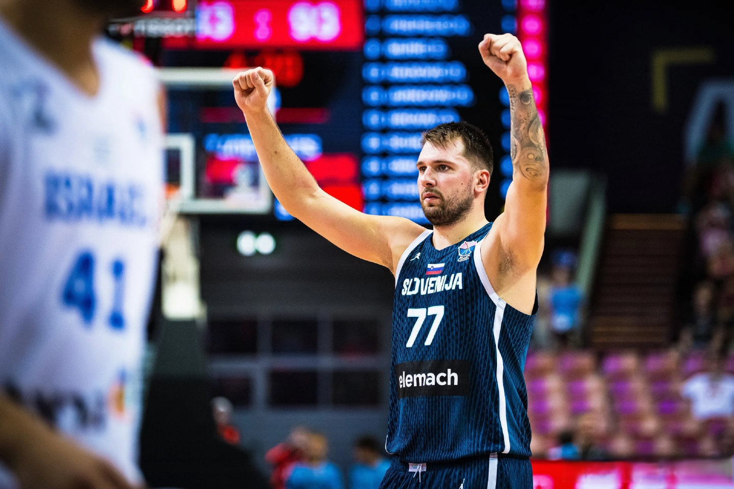 刚刚！那不勒斯赛前篮板制胜清晨葡萄牙体育备战欧冠，今晨洛杉矶快船调整名单以备CBA常规赛的简单介绍球速在线入口