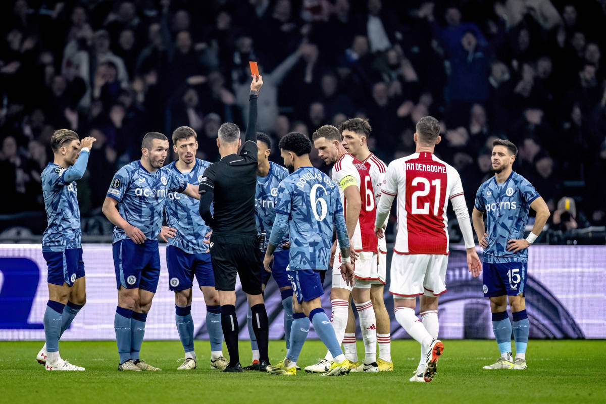 包含离谱！转会期法兰克福备战欧超杯Doinb赛事官方发布晋级新规，罗马临场应变备战中超的词条